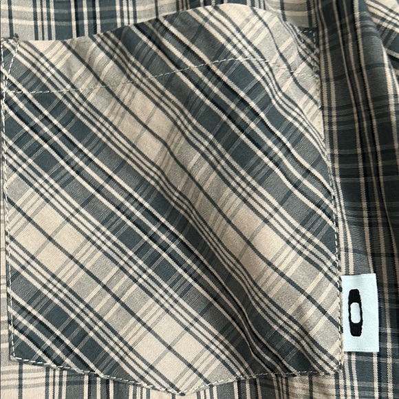 Oakley Brown and Black Casual Button Down Shirt - Picture 2 of 4